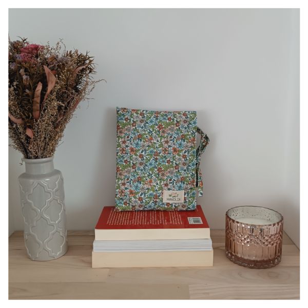 Pochette fleurs kaki 1 Pochette à livre de poche fleurs kaki