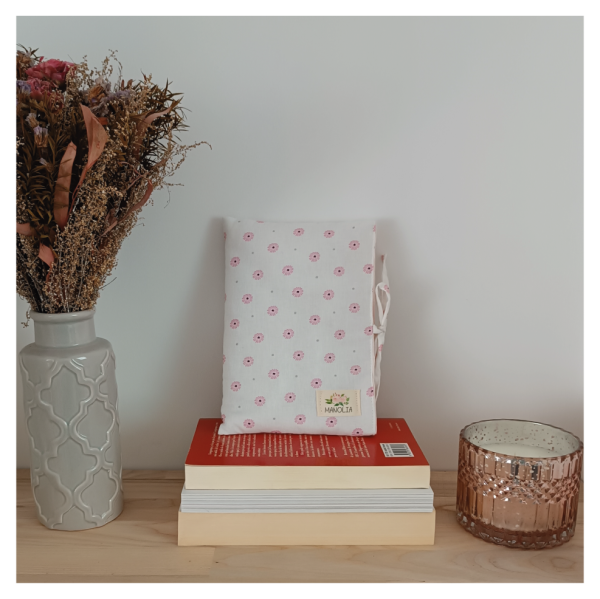 Pochette marguerite rose 1 Pochette à livre de poche marguerite rose